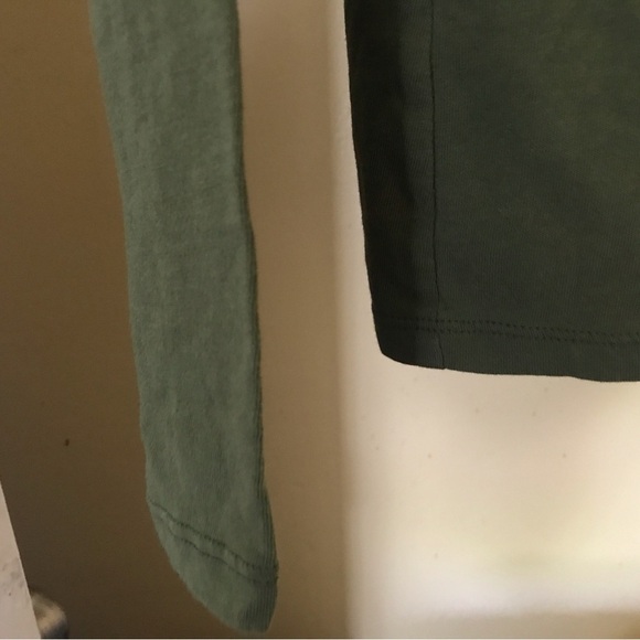 Time and Tru SzS Layer Tee Long Sleeves Olive Green Lt Weight Stretchy - Picture 6 of 6